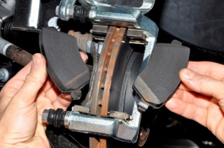 Замена тормозных колодок Nissan Juke Nismo  в Жуковском